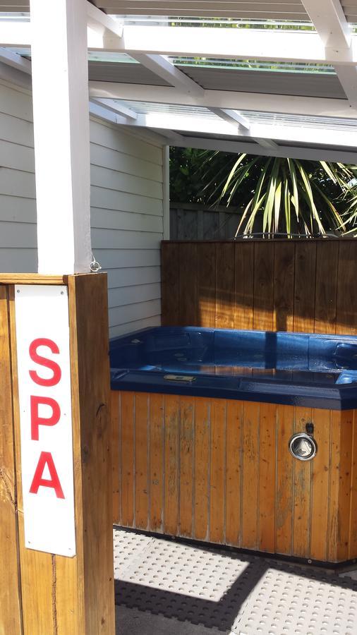 Abbey Court Motel Coromandel Екстер'єр фото