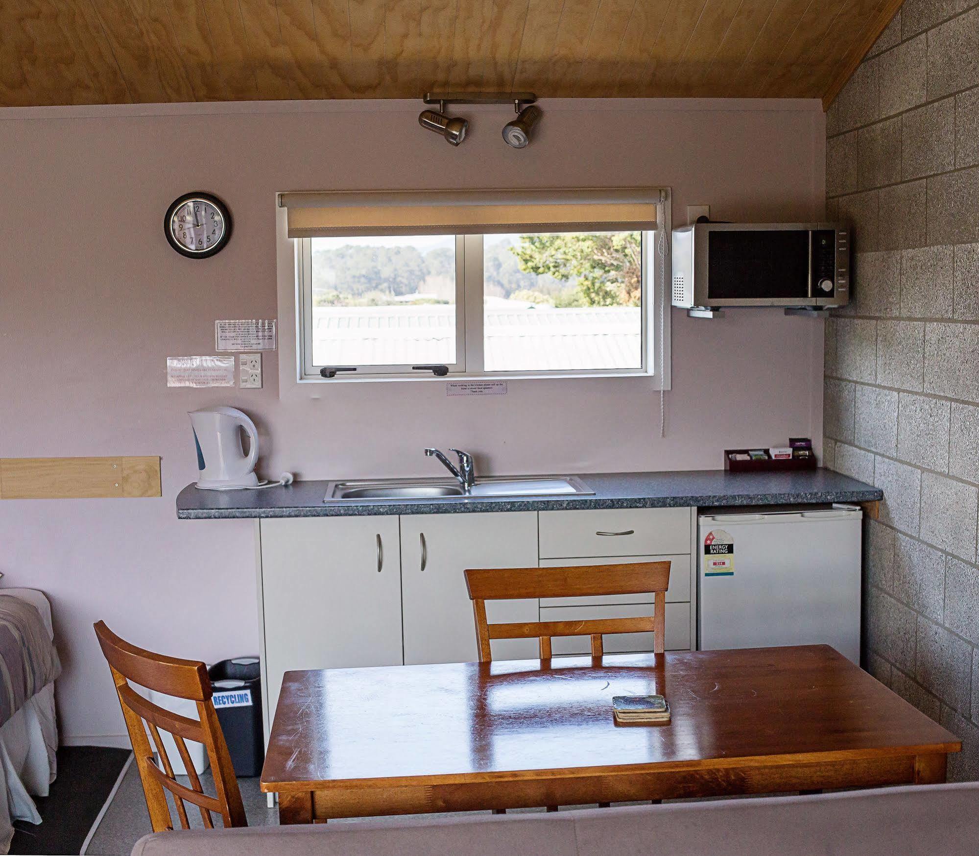 Abbey Court Motel Coromandel Екстер'єр фото