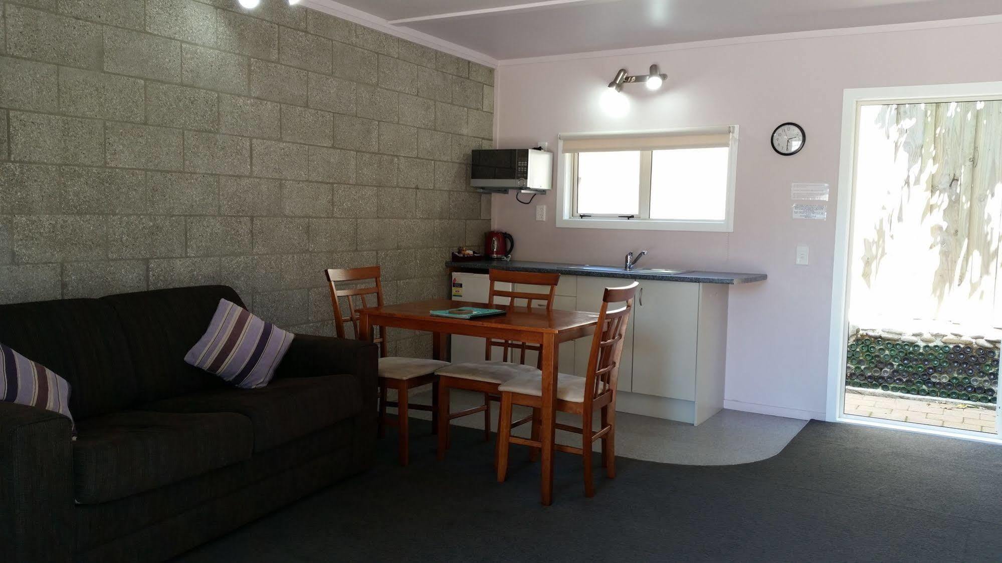 Abbey Court Motel Coromandel Екстер'єр фото
