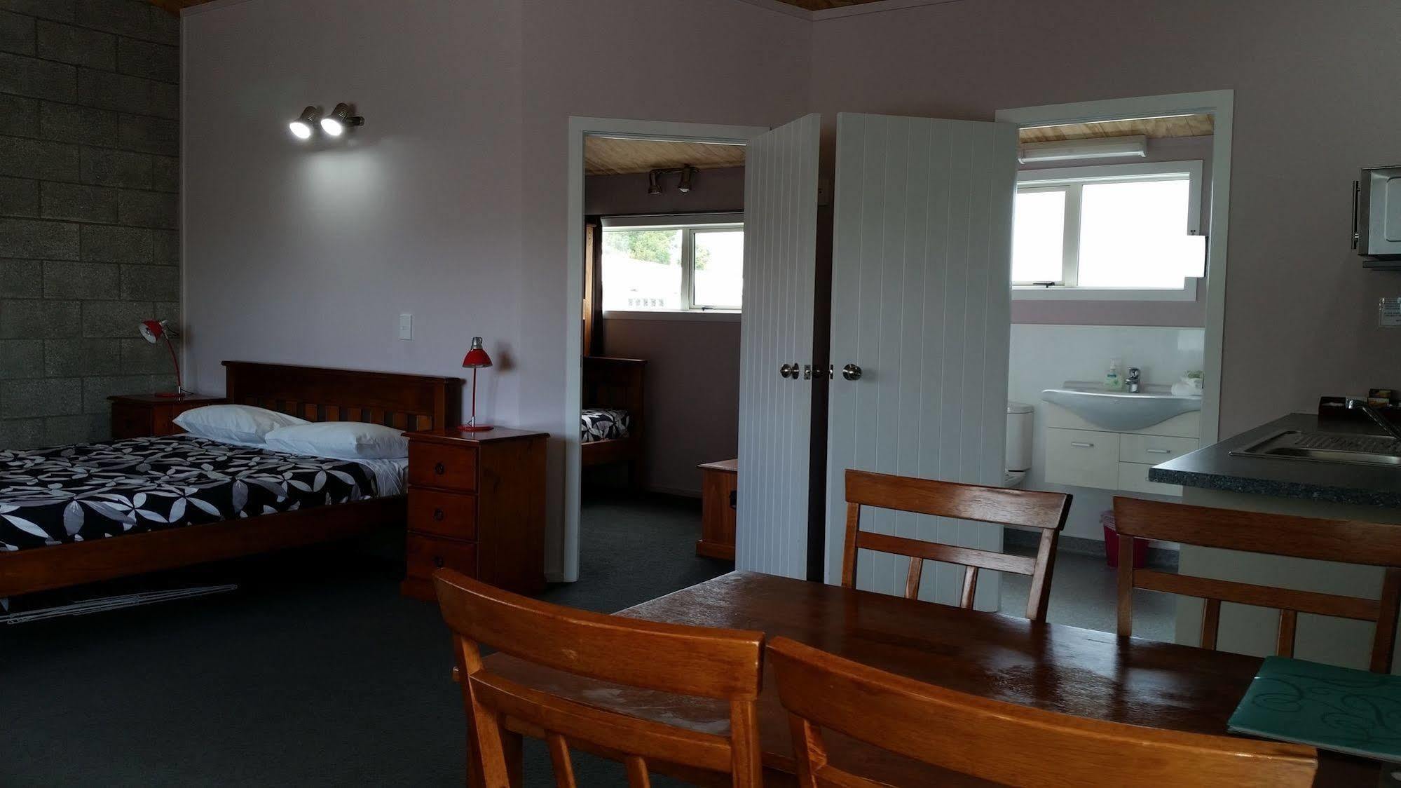 Abbey Court Motel Coromandel Екстер'єр фото